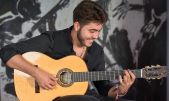 Álvaro Moreno al Toque en Álvaro Moreno