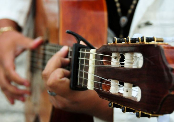 Imagen principal del artículo Guitarras flamencas: ¿en qué se diferencian y cuál es mejor?
