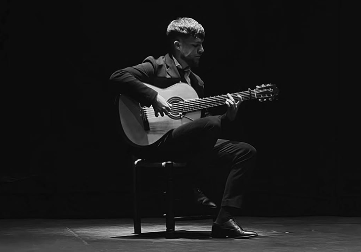 Imagen principal del artículo Juan Anguita: juventud, tradición y talento en la guitarra flamenca