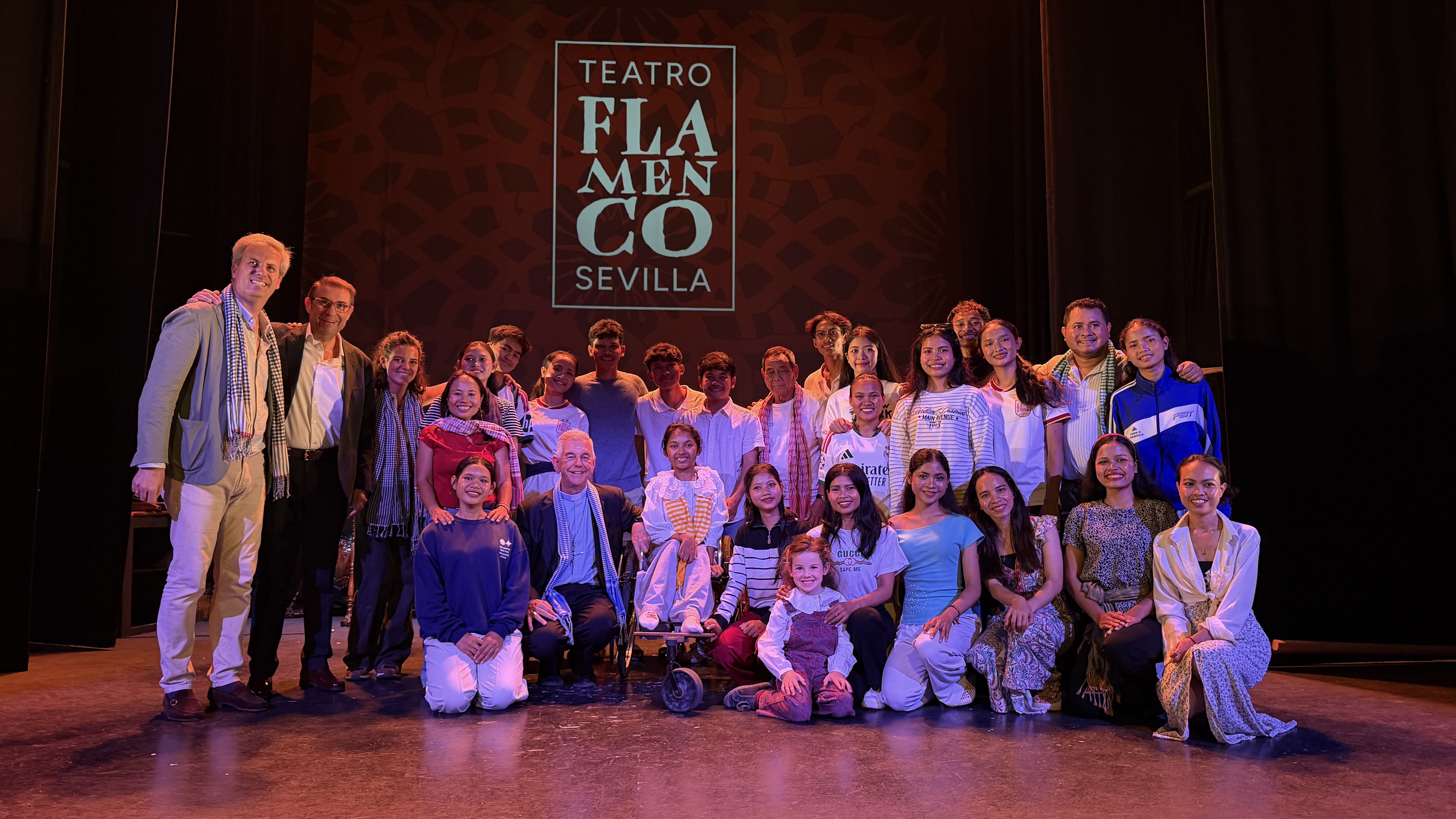 Imagen principal del artículo La cultura como puente solidario: Teatro Flamenco Sevilla abraza la causa de SAUCE ONG y el talento de Tahen