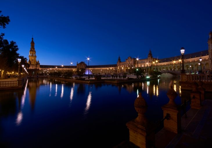 Imagen principal del artículo Ruta navideña por Sevilla: luces, tradición y compás flamenco